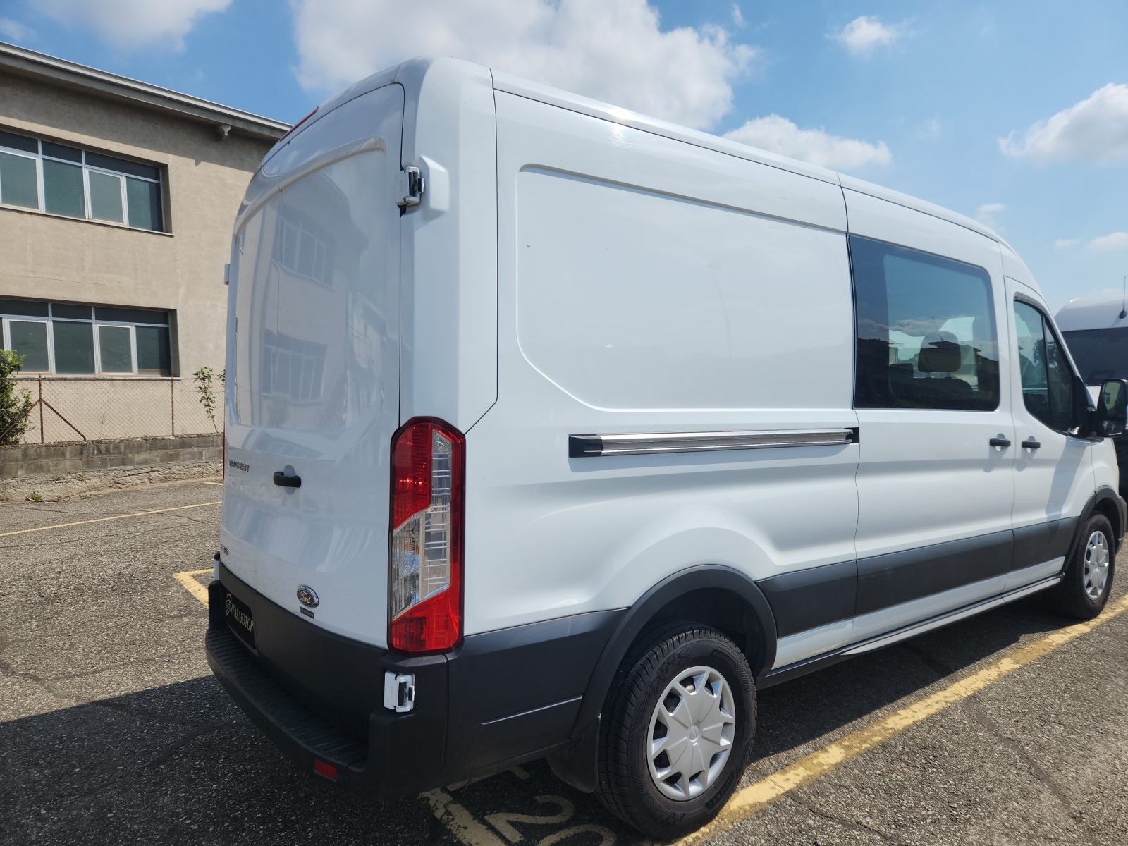 Ford Transit 350 L3 H2 Doppia cabina 6 posti