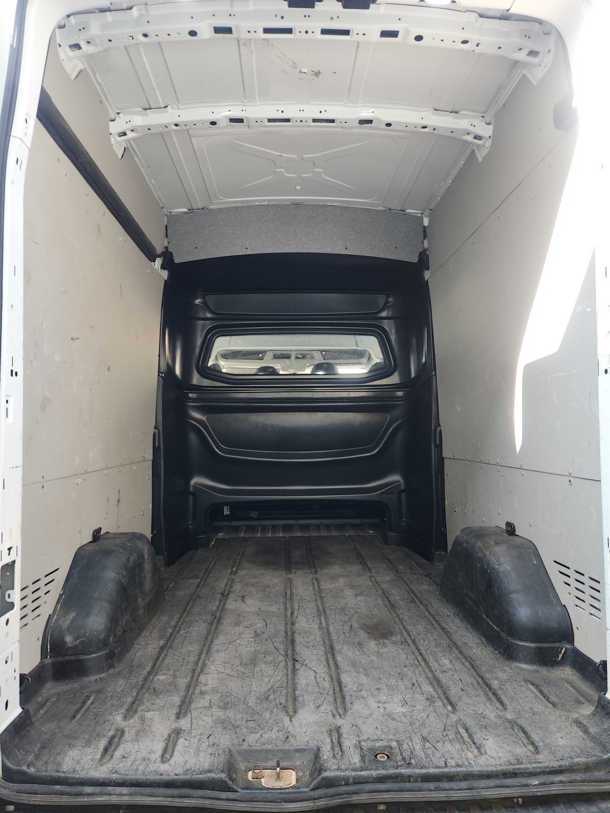 Ford Ampio vano di caricoTransit 350 L3 H3